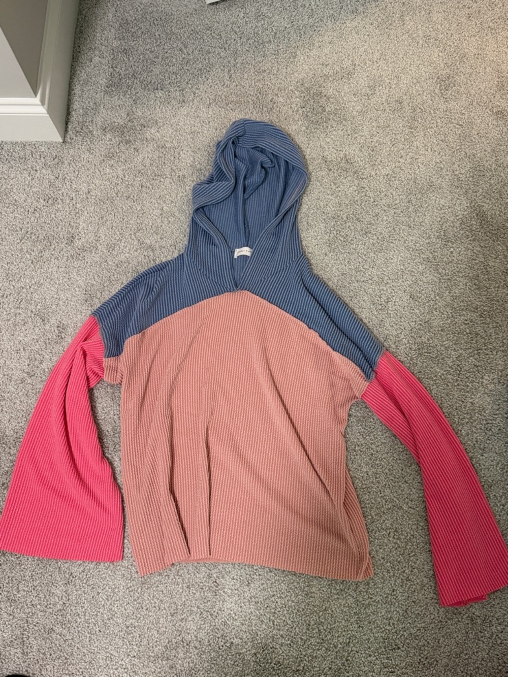 Lovely Melody rivbed Hooded Knit in Blue and Peach, bell sleeves size small